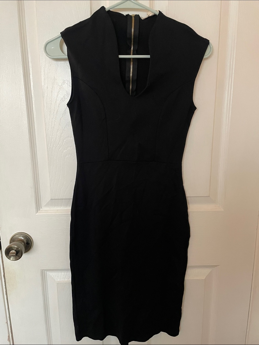 Rolla Coster Black Sleeveless V-Neck Sheath Dress
